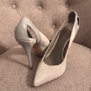 Reiss Powder Bluish-Gray Suede Pump